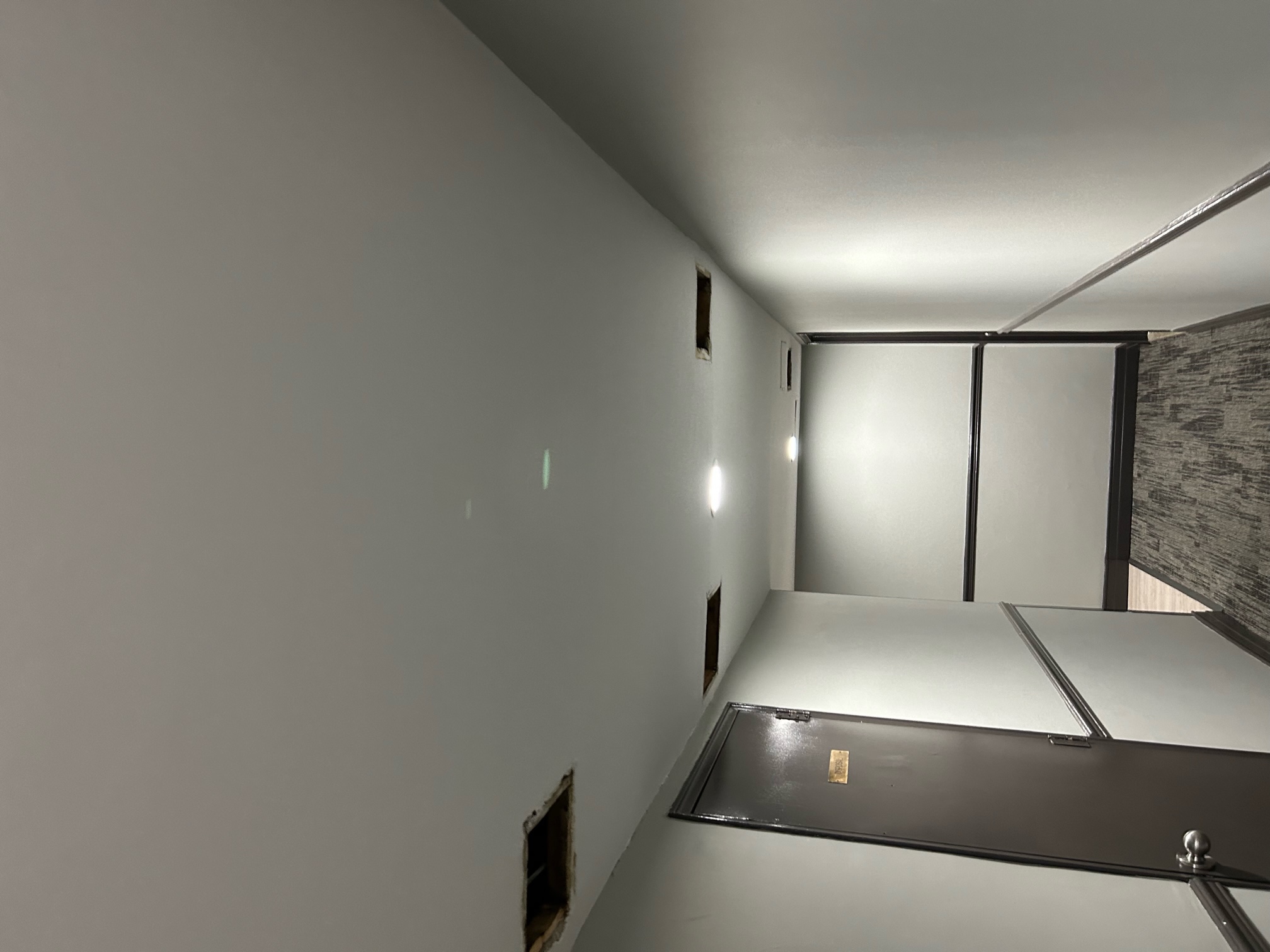 2110-keele gallery photo 4